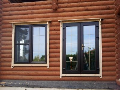 Ремонт фасада и замена окон в загородном доме